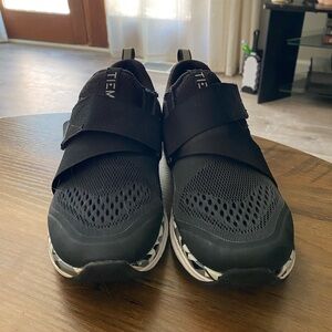 ACCEPTING REASONABLE OFFERS Tiem Cycle Shoes